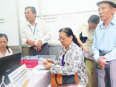 Nhiều vị đại biểu Quốc hội sốt ruột vì lương hưu của người nghỉ hưu trước năm 1993 rất thấp. Ảnh minh họa