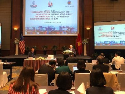 Phó Tổng cục trưởng Tổng cục Hải quan Hoàng Việt Cường phát biểu tại Hội nghị. Ảnh: Trịnh Hải.