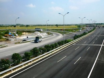 Đẩy nhanh tiến độ thực hiện 2 dự án cao tốc trên địa bàn Khánh Hòa và Bình Định