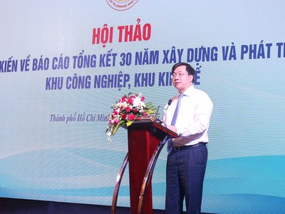 Thứ trưởng Trần Duy Đông phát biểu tại Hội thảo.