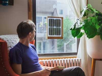 Grouphug: Thiết bị khai thác năng lượng mặt trời di động 