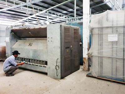 Dây chuyền máy móc hàng chục tỷ đồng của Công ty TNHH Dịch vụ An Hạ bị phủ bụi vì chờ giải quyết thủ tục đất đai.