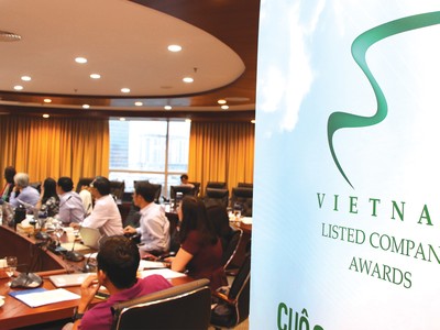 Covid-19: Thuốc thử liều cao cho đầu tư có trách nhiệm