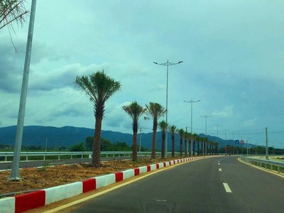 UBND tỉnh Bình Định vừa đồng ý chủ trương lập quy hoạch đối với quỹ đất dọc quốc lộ 19C (QL19C) nối dài và khu vực phía Tây đầm Thị Nại. Ảnh minh họa