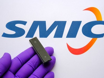 Sau tuyên bố của S&P Dow Jones Indices, cổ phiếu SMIC giao dịch tại Thượng Hải vẫn tăng 1,01%. Ảnh: Shutterstock