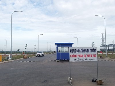 Chưa được cấp phép, nhưng dự án Khu đô thị Đông Bình Dương đã được xây dựng hoàn thiện cơ sở hạ tầng tại một số tuyến đường.