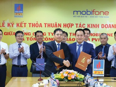 Lễ ký kết thỏa thuận hợp tác kinh doanh với Tổng công ty Viễn thông MobiFone