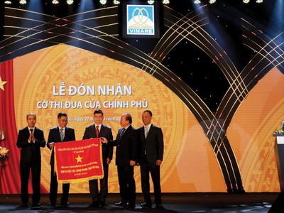 Tổng công ty cổ phần Tái bảo hiểm quốc gia Việt Nam là nhà tái bảo hiểm hàng đầu trên thị trường