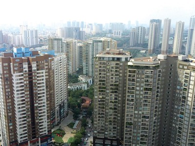 Ngân hàng đẩy mạnh cho vay mua nhà dẫn đến dư nợ lĩnh vực này tăng. Ảnh: Dũng Minh