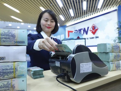 Tăng trưởng tín dụng đã cải thiện mạnh mẽ trong nửa cuối năm. Ảnh: Dũng Minh