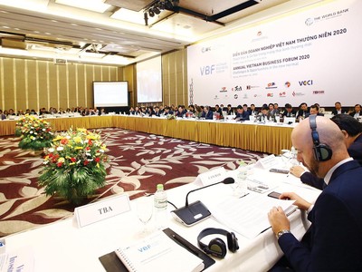 Theo BWG, chuyển đổi số tại Việt Nam chưa thực sự quyết liệt do còn e ngại rủi ro pháp lý. Ảnh: Dũng Minh