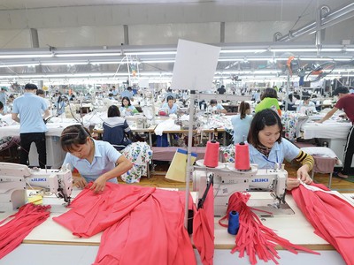 Trong một năm kinh doanh đầy khó khăn, MSH vẫn giữ được việc làm cho người lao động, duy trì được đà tăng trưởng doanh thu