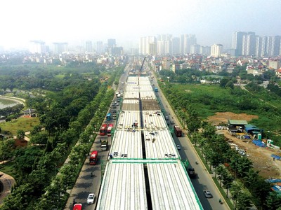 Đất vùng ven vẫn được xem là tâm điểm thị trường bất động sản năm 2021. Ảnh: Dũng Minh