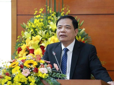 Bộ trưởng Bộ NNPTNT Nguyễn Xuân Cường phát biểu tại Hội nghị Tổng kết công tác năm 2020 của Tổng cục Lâm nghiệp, chiều 6/1. Ảnh: Minh Phúc.