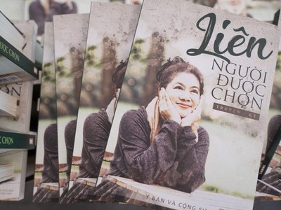 Cuốn sách Liên - Người được chọn