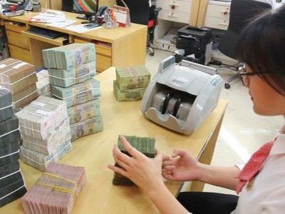 Sở dĩ các ngân hàng kiếm bộn tiền từ chứng khoán đầu tư trong quý cuối năm 2020 là do thị trường chứng khoán tăng điểm mạnh gần đây, thu hút nguồn tiền lớn chảy vào thị trường.