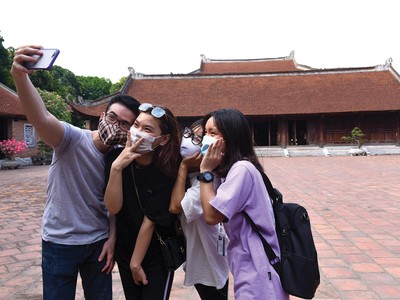 Cuộc cách mạng số lần thứ 4 đã tác động sâu sắc đến quan điểm và hành vi tiêu dùng của thế hệ Y và Z