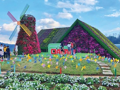 Nhiều du khách lo ngại Covid-19 bùng phát, nên các điểm du lịch dịp Tết này dự kiến không đông như mọi năm