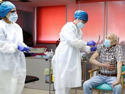 EU có thể thiệt hại gần 110 tỷ USD do tiến độ tiêm vắcxin COVID-19 chậm chạp