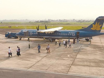 Tại sân bay Điện Biên, hiện chỉ có VASCO khai thác hai đường bay từ Hà Nội, Hải Phòng bằng tàu bay ATR72.