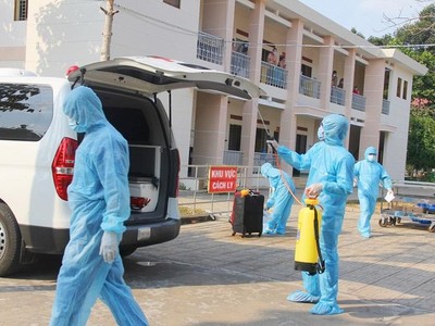 Sự chăm sóc của các cán bộ, các bác sĩ và nhân viên y tế, đã giúp chúng tôi an tâm cách ly. Và tôi hiểu rằng, nơi nào tâm an, nơi đó sẽ là nhà (ảnh: Thiện Minh)