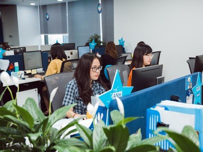 Ảnh minh hoạ: Lao động Việt Nam làm việc tại công ty tuyển dụng nhân sự Nhật Bản, có văn phòng tại TP.HCM.