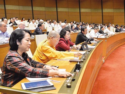 Theo đại biểu Dương Trung Quốc, kể từ khi Quốc hội ứng dụng công nghệ, người dân không giám sát được đại biểu của mình khi biểu quyết. Ảnh: N.L