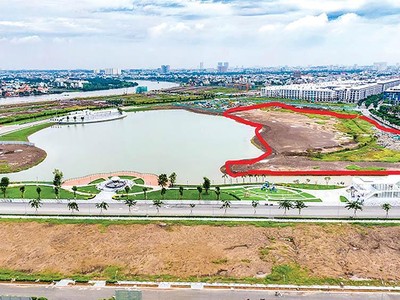 Khu vực Công viên nước (phần vạch đỏ) ở Vạn Phúc City vẫn chưa có hoạt động xây dựng nào