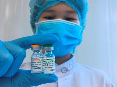 Theo Bộ trưởng Bộ Y tế Nguyễn Thanh Long, hiện công tác tập huấn, tổ chức tiêm và quy trình tiêm vắc-xin được thực hiện rất chặt chẽ