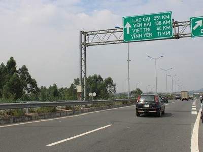 Cao tốc Nội Bài - Lào Cai - tuyến cao tốc dài nhất Việt Nam do VEC đầu tư khai thác.