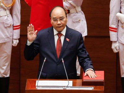 Ông Nguyễn Xuân Phúc đắc cử Chủ tịch nước, tuyên thệ nhậm chức