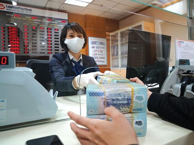 Ngân hàng khó có thể “làm ngơ” khi nhu cầu vay mua nhà tăng cao. Ảnh: Dũng Minh