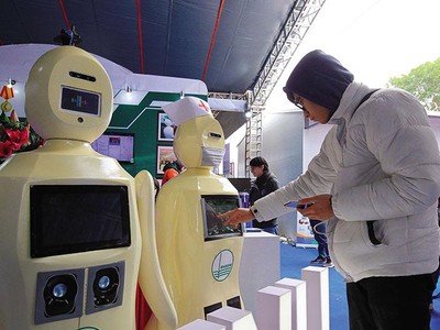 Triển lãm quốc tế Đổi mới sáng tạo Việt Nam 2021 tổ chức tại Trung tâm Đổi mới sáng tạo quốc gia khi dự án này được khởi công xây dựng. Ảnh: Chí Cường