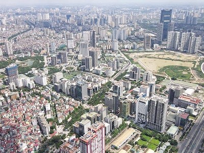 Thị trường bất động sản thời gian gần đây trở nên sôi động khác thường. Ảnh: Đức Thanh