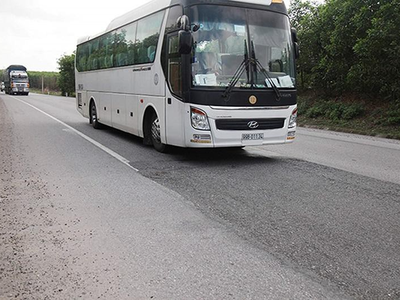 Một đoạn Quốc lộ 1 qua Vũng Áng.