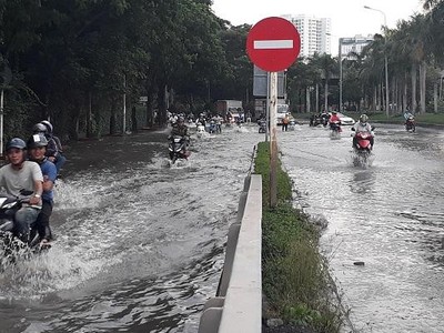 Nhiều dự án chống ngập sẽ hoàn thành trước dịp lễ 30/4 nhằm giải quyết tình trạng ngập nặng trong mùa mưa (Ảnh: Việt Dũng)