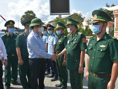 Bộ trưởng Bộ Y tế Nguyễn Thanh Long kiểm tra công tác chống dịch Covid-19 tại biên giới tỉnh An Giang