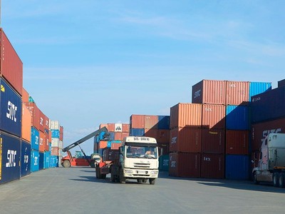 Kim ngạch xuất nhập khẩu tiếp tục hồi phục trong tháng 11