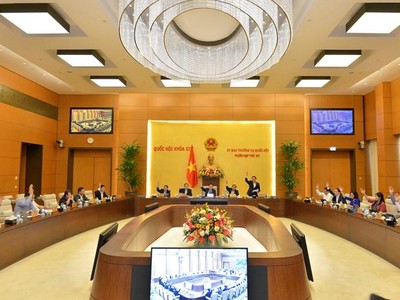 Ủy ban Thường vụ Quốc hội biểu quyết thông qua đề án mở rộng thành phố Huế.