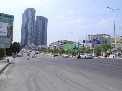 Cận cảnh tuyến đường Nguyễn Hữu Cảnh trước ngày thông xe