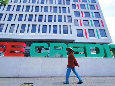 VPBank vừa ký kết bán 49% vốn tại Công ty Tài chính FE Credit cho Công ty Tài chính tiêu dùng SMBC (SMBCCF)