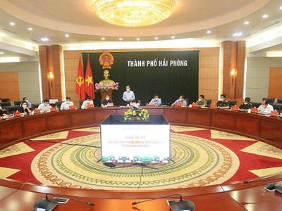 Hội nghị về công tác phòng, chống dịch bệnh Covid-19 trong tình hình mới diễn ra chiều 05/5