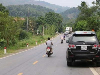 Một đoạn Quốc lộ 2 qua Hà Giang.