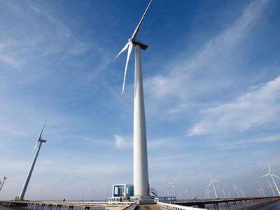 Các doanh nghiệp đầu tư dự án điện đang lo lắng vì quyết định dừng hoàn thuế giá trị gia tăng.