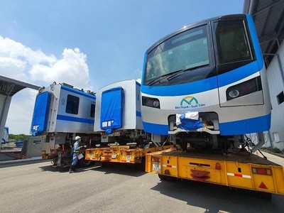 Cận cảnh hai đoàn tàu của tuyến Metro số 1 tại Depot TP.Thủ Đức