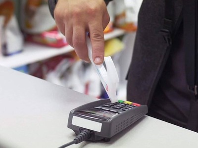 Corohook : Chiếc móc đa năng giúp tránh lây lan Covid