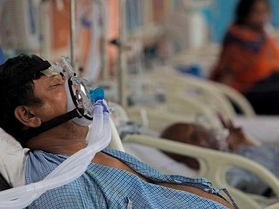 Ấn Độ đang vật lộn với làn sóng Covid-19 thứ 2 tàn khốc. Ảnh: AFP