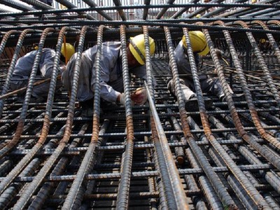 Từ tháng 10/2020 đến tháng 5/2021, giá thép xây dựng đã tăng khoảng 42-56%, tùy loại