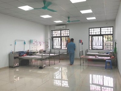 Phòng bệnh tại khoa Phục hồi chức năng và Y học cổ truyền, Bệnh viện Tâm thần Trung ương I, nơi đối tượng Nguyễn Xuân Quý điều trị từ tháng 11/2018. Ảnh: Hà Quyên.