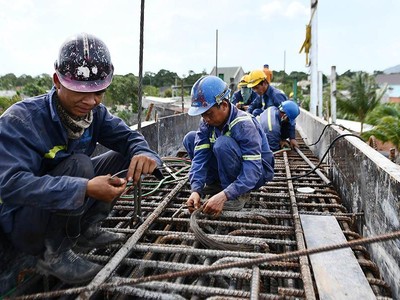 Thi công Dự án cao tốc Bắc - Nam, đoạn Phan Thiết - Dầu Giây. Ảnh: Phạm Hoàng